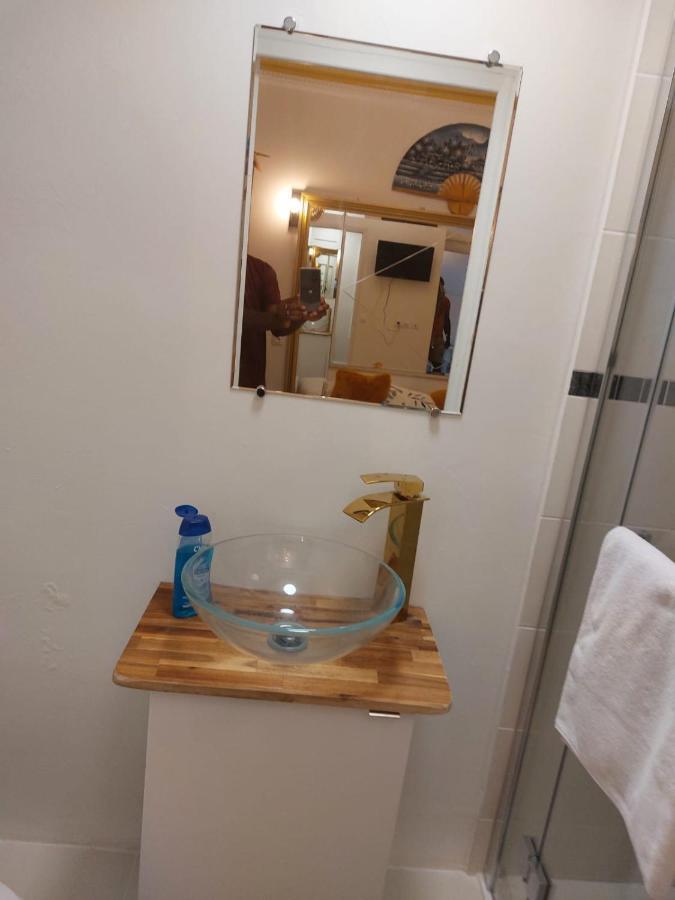 Hotel Happy Land Holliday Residential à Épinay-sur-Seine Extérieur photo